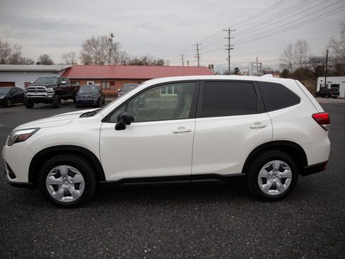 Used 2023 Subaru Forester image 7