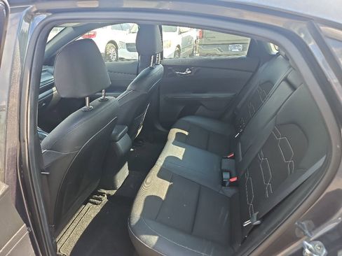 Used 2020 Kia Forte GT-Line w/ GT-Line Premium Package image 15