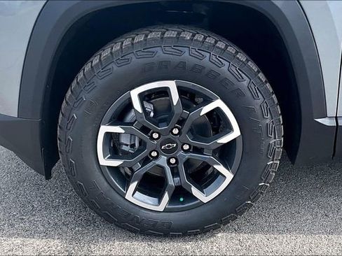 New 2026 Chevrolet Equinox ACTIV w/ Safety and Technology Package FWD image 12