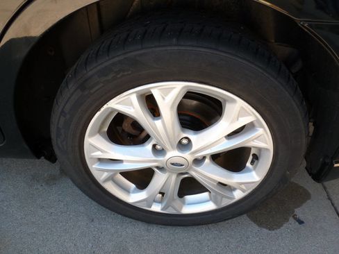 Used 2012 Ford Fusion SE image 16