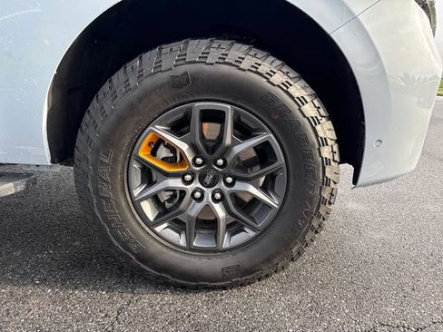 Used 2025 Ford Expedition Tremor AWD/4WD image 11