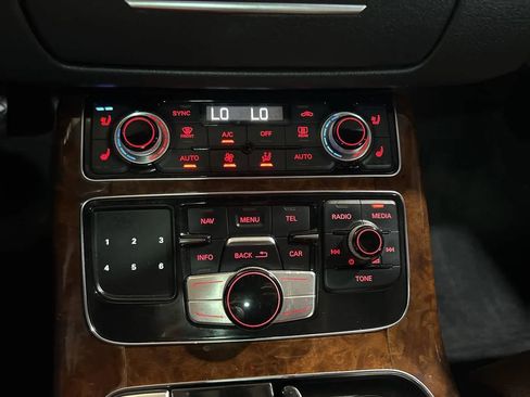 Used 2011 Audi A8 4.2 image 23