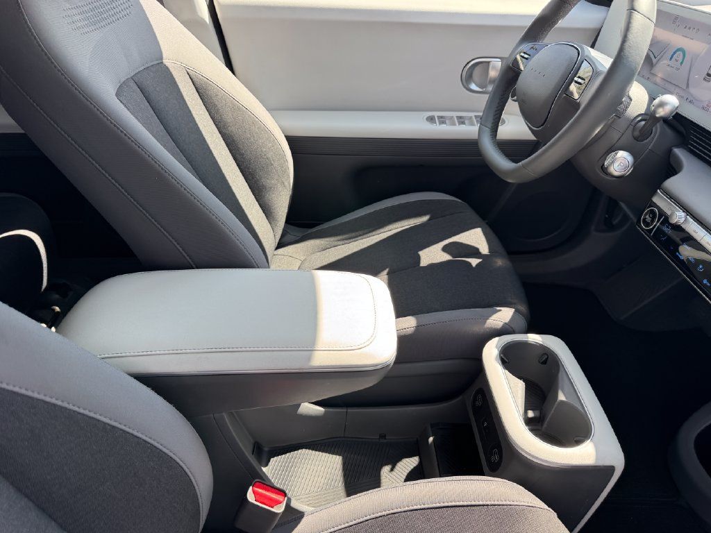 Certified 2024 Hyundai Ioniq 5 SEL RWD image 10