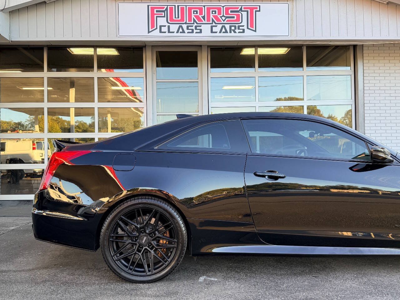 Used 2017 Cadillac ATS V w/ Luxury Package RWD image 10