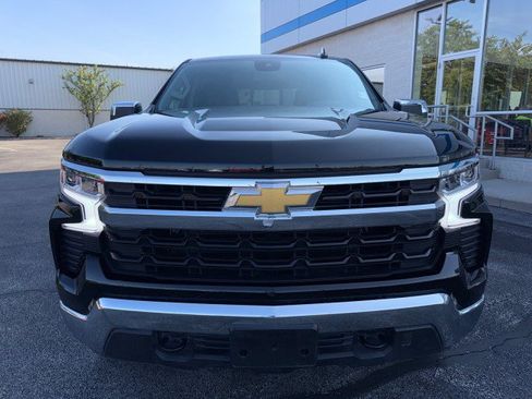 Used 2025 Chevrolet Silverado 1500 LT AWD/4WD image 9