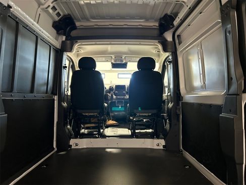New 2025 RAM ProMaster 2500 w/ Convenience Group image 24
