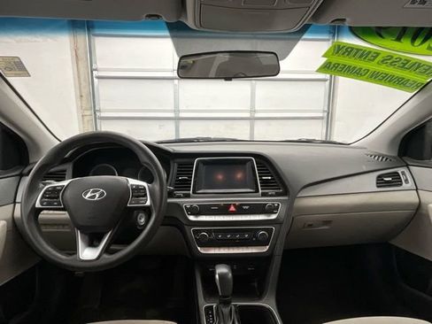 Used 2019 Hyundai Sonata SE image 4