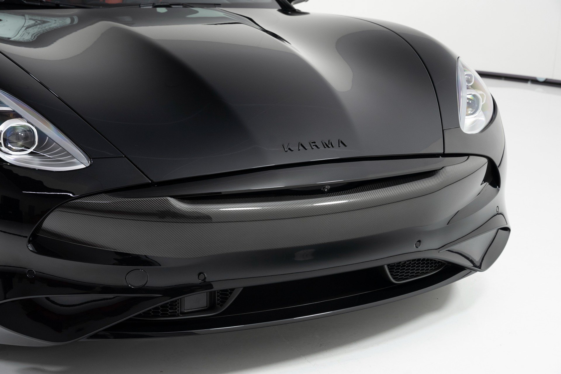 Used 2025 Karma Revero Luxury RWD image 39