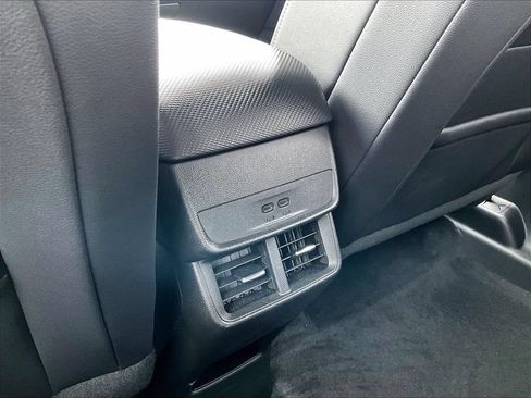 Used 2025 Chevrolet Equinox LT w/ Convenience Package II AWD/4WD image 12