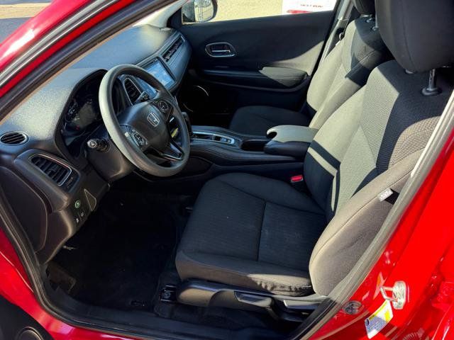 Used 2018 Honda HR-V EX image 8
