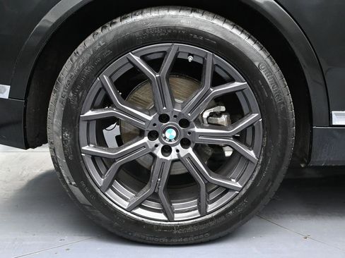 Used 2023 BMW X7 xDrive40i image 14