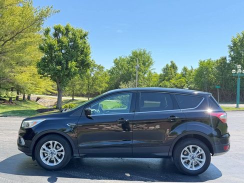 Used 2017 Ford Escape SE FWD image 5