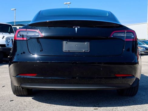 Used 2019 Tesla Model 3 Standard Range Plus RWD image 3