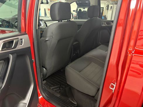 Used 2019 Ford Ranger XLT w/ Equipment Group 302A Luxury AWD/4WD image 18