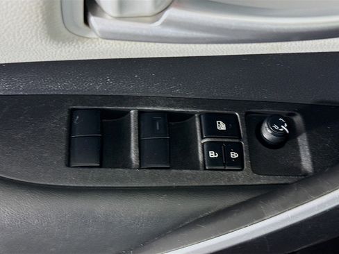 Used 2021 Toyota Corolla SE FWD image 23