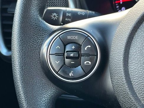 Used 2020 Kia Soul S image 30