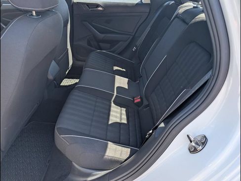 Certified 2024 Volkswagen Jetta Sport FWD image 8