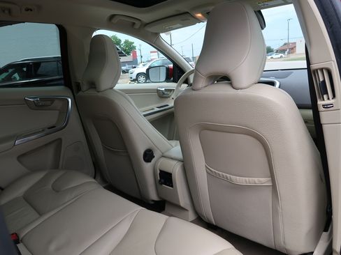 Used 2013 Volvo XC60 3.2 AWD/4WD image 34