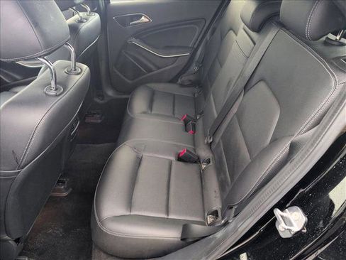 Certified 2018 Mercedes-Benz GLA 250 4MATIC image 18