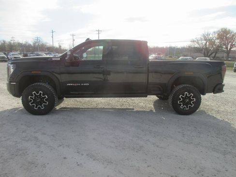 New 2026 GMC Sierra 2500 AT4X image 10
