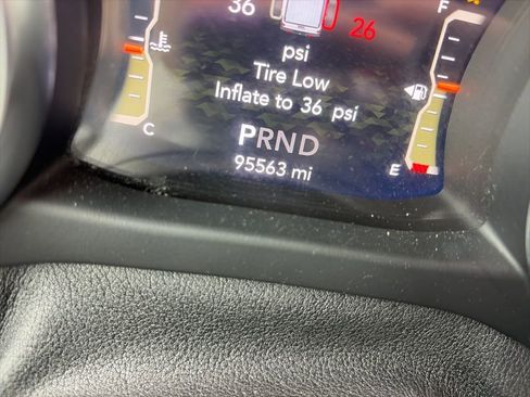 Used 2021 Jeep Gladiator Sport image 16