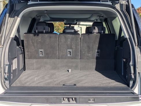 Certified 2025 Ford Expedition Max Platinum image 14