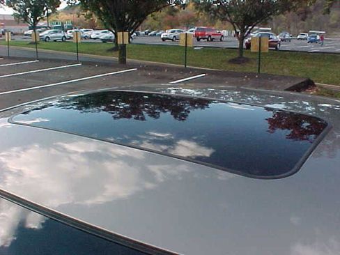 Used 2005 Nissan Altima 3.5 SE w/ (V01) Leather Pkg image 7