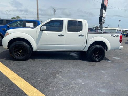 Used 2019 Nissan Frontier PRO-4X AWD/4WD image 4