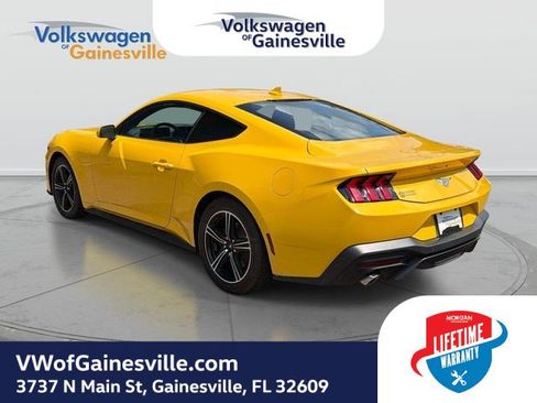 Used 2024 Ford Mustang Coupe RWD image 6