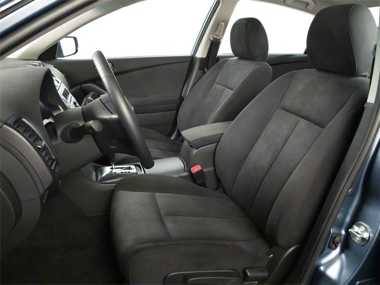 Used 2010 Nissan Altima 2.5 S w/ Premium Audio Pkg FWD image 6