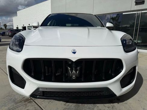 Certified 2023 Maserati Grecale Modena image 5