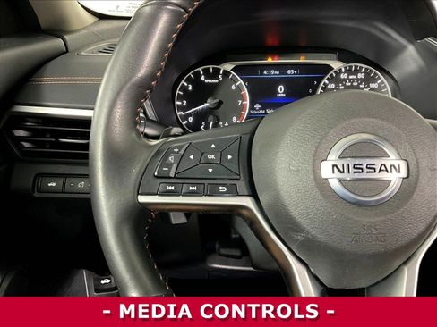 Certified 2022 Nissan Altima 2.5 SR FWD image 11