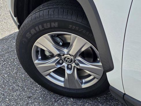 Certified 2022 Toyota RAV4 XLE w/ Convenience Package image 32