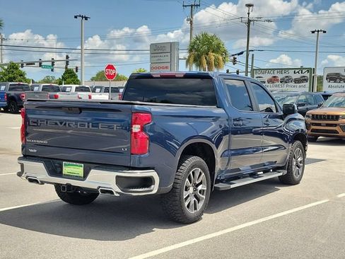 Used 2021 Chevrolet Silverado 1500 LT AWD/4WD image 6