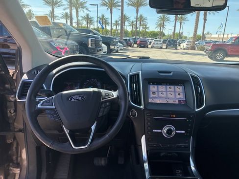 Used 2019 Ford Edge Titanium image 9