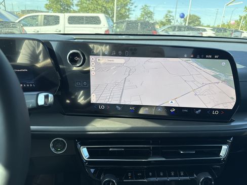 New 2026 Chevrolet Traverse LT FWD image 18