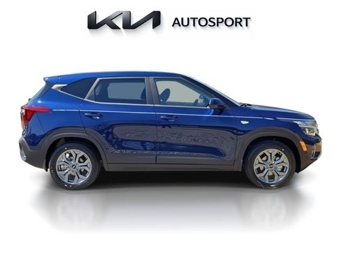 New 2026 Kia Seltos LX FWD image 7