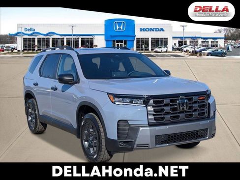 New 2026 Honda Pilot TrailSport image 1