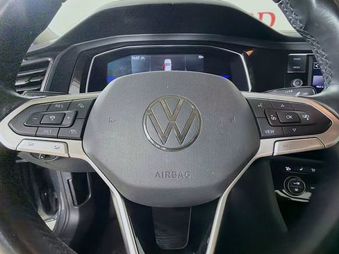 Used 2022 Volkswagen Jetta SE FWD image 13