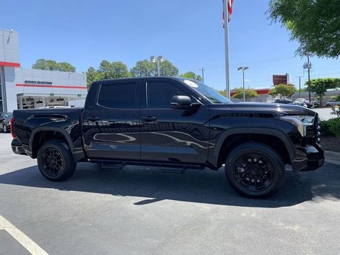 Used 2023 Toyota Tundra SR5 w/ SR5 Premium Package AWD/4WD image 9