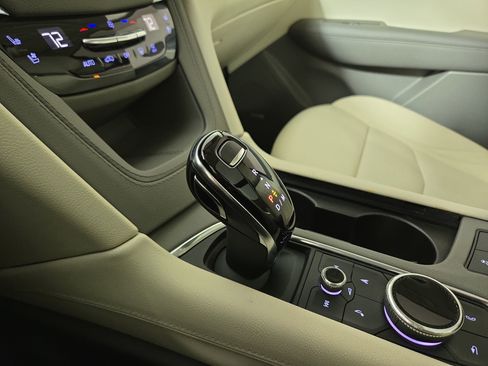 Used 2021 Cadillac XT5 Premium Luxury image 25