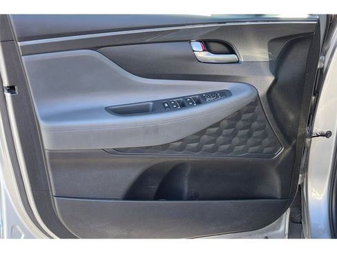 Used 2022 Hyundai Santa Fe SE image 12