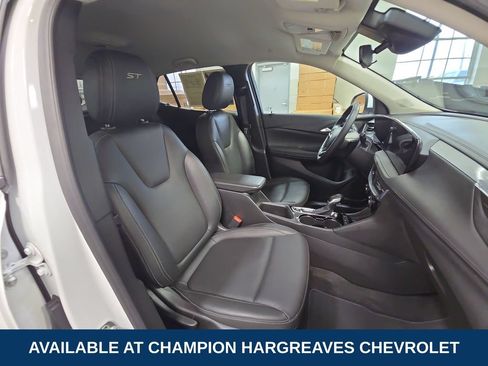 Used 2024 Buick Encore GX Sport Touring FWD image 36