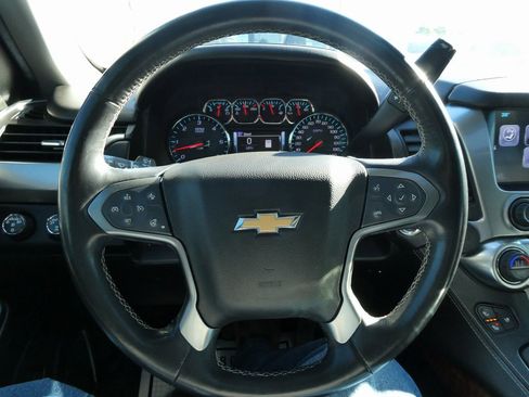 Used 2019 Chevrolet Suburban Premier image 41