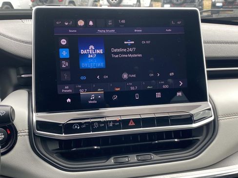 Certified 2022 Jeep Compass Limited image 35