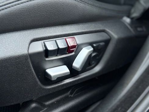 Used 2019 BMW 330i Gran Turismo xDrive 330 Gran Turismo i xDrive image 17