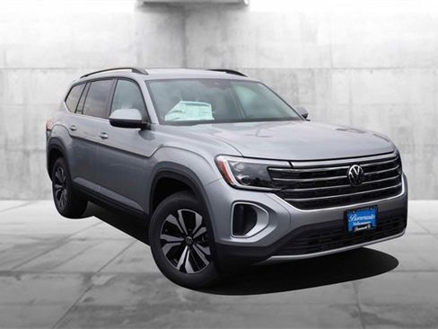 New 2026 Volkswagen Atlas SE image 2