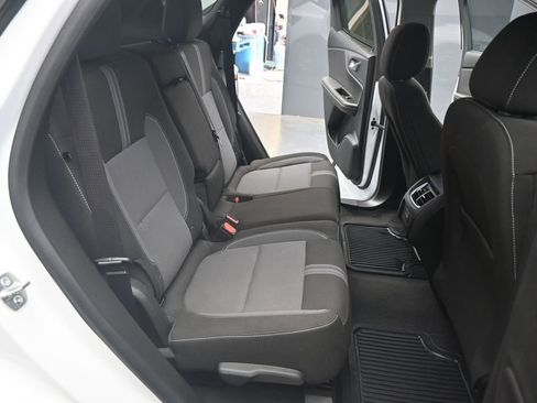 Used 2025 Chevrolet Blazer LT FWD image 22