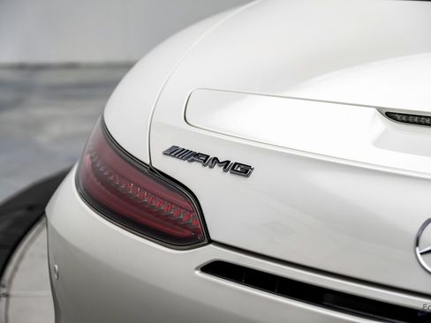 Used 2018 Mercedes-Benz AMG GT C image 19