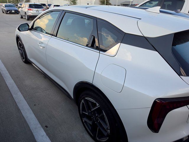 Used 2026 Kia K4 GT-Line w/ GT-Line Premium Package FWD image 4